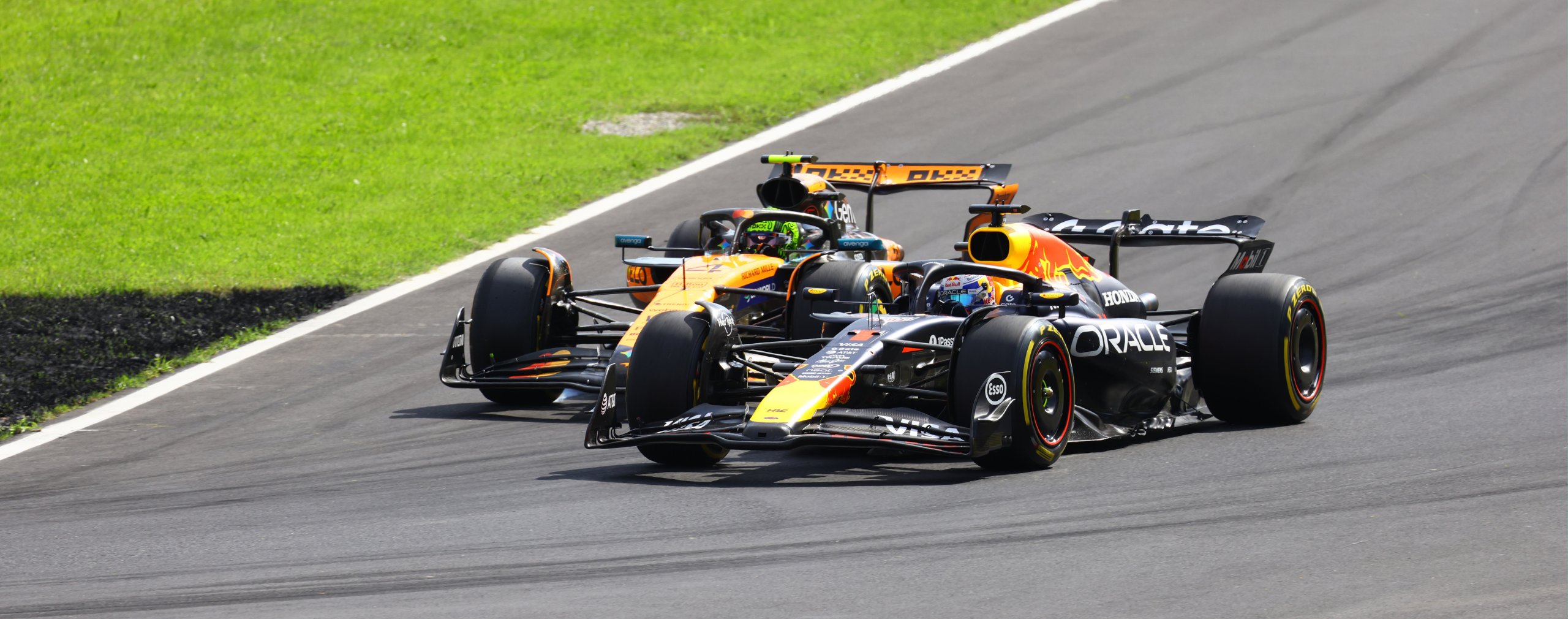 thumbnail Max supera a McLaren