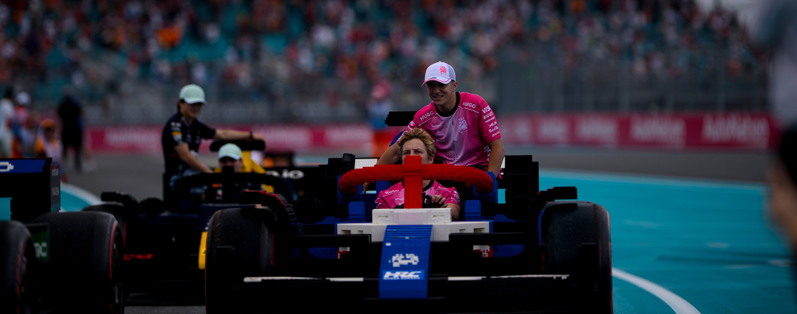 thumbnail Em Miami, a Fórmula 1 muda para atender aos pilotos.