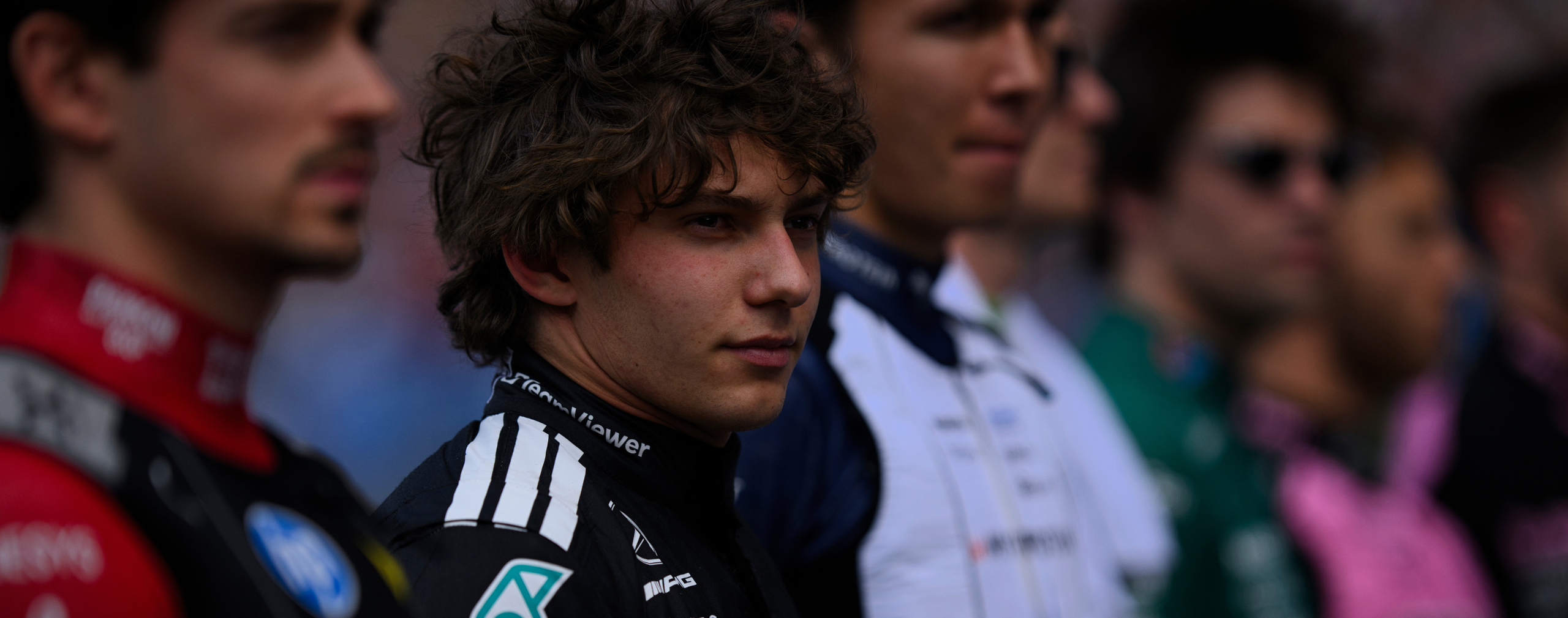 thumbnail A Itália tem um piloto: Antonelli! E a F1 deve mudar.